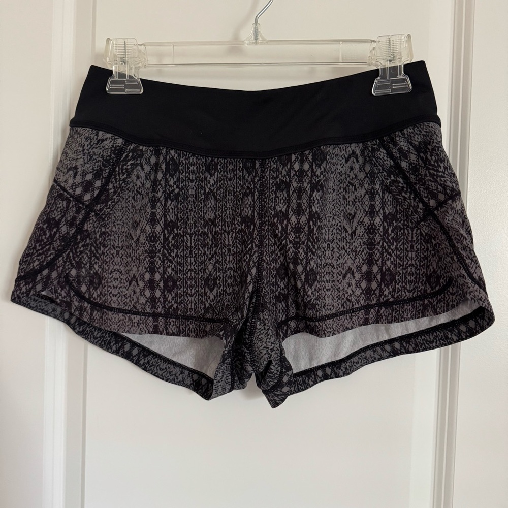 Athleta Black and Gray Patterned Athletic Shorts, XS